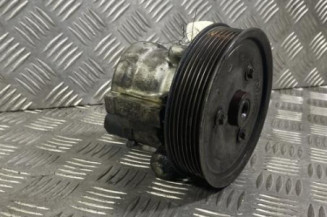 Pompe de direction RENAULT LAGUNA 3 Photo n°1