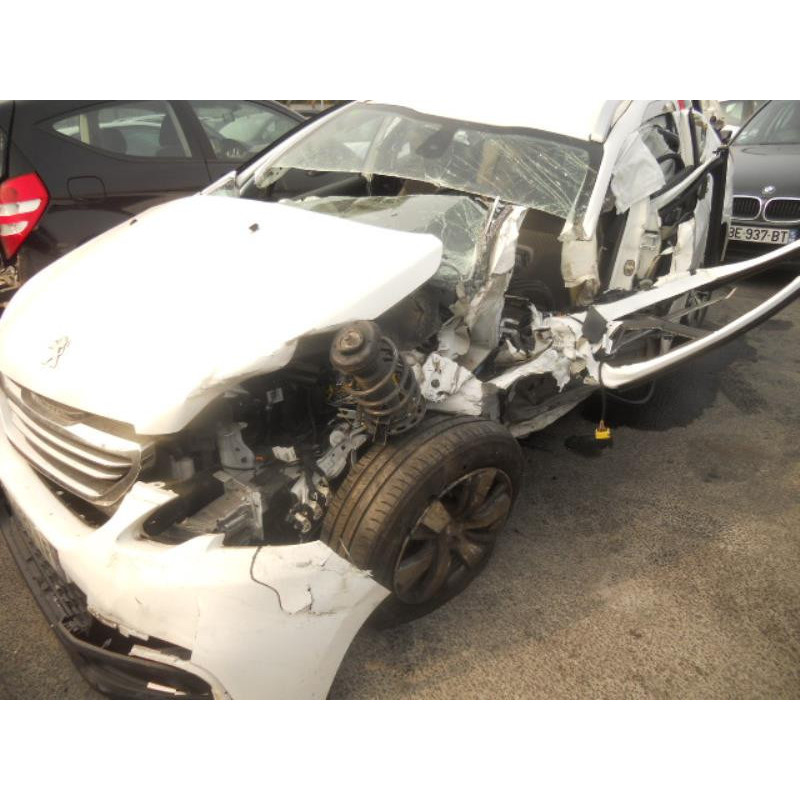 Feu arriere secondaire droit (feux) PEUGEOT 2008 1 Photo n°4