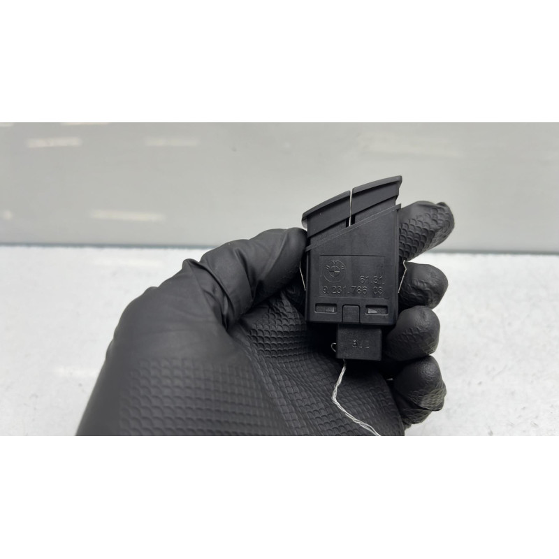 Bouton de warning BMW SERIE 1 F20 Photo n°3
