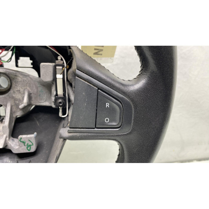 Volant RENAULT MEGANE 3 Photo n°4