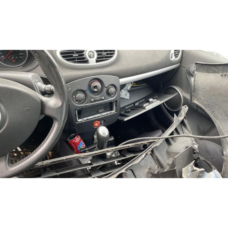 Pretensionneur de ceinture arriere droit RENAULT CLIO 3 Photo n°8
