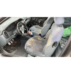 Serrure avant droit RENAULT MEGANE 1