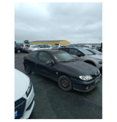 Serrure avant droit RENAULT MEGANE 1