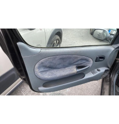Serrure avant droit RENAULT MEGANE 1