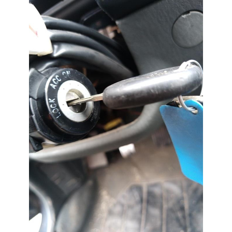 Optique avant secondaire gauche (feux)(clignotant) HYUNDAI PONY 3 Photo n°15