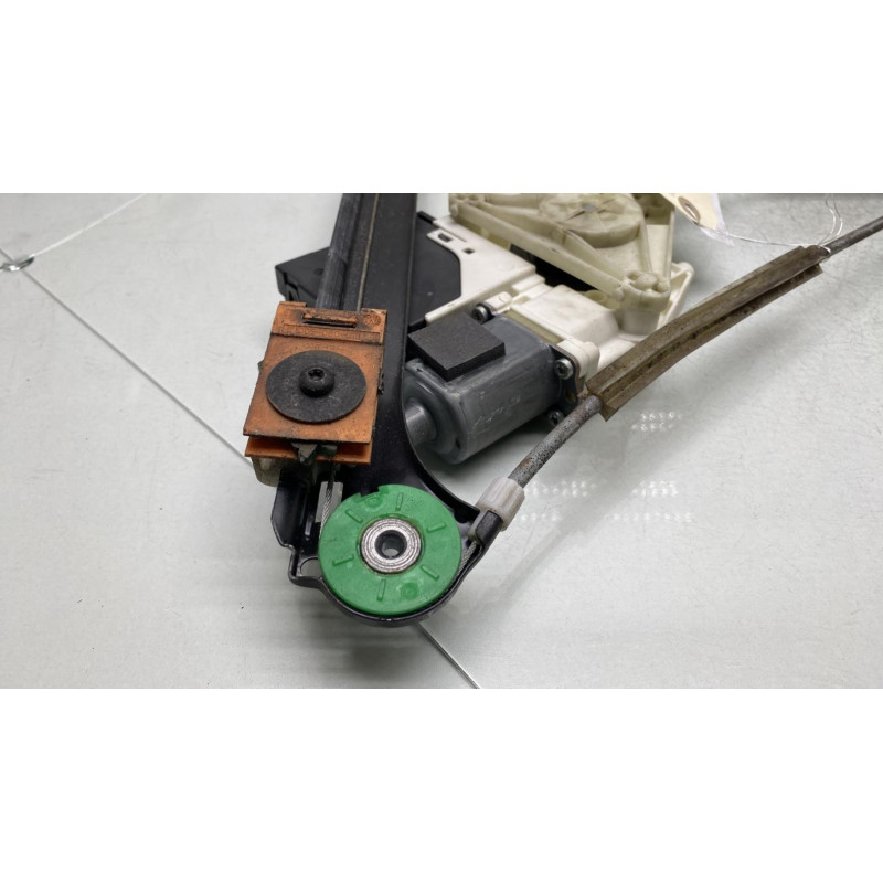 Leve vitre electrique avant droit AUDI A3 2 Photo n°2