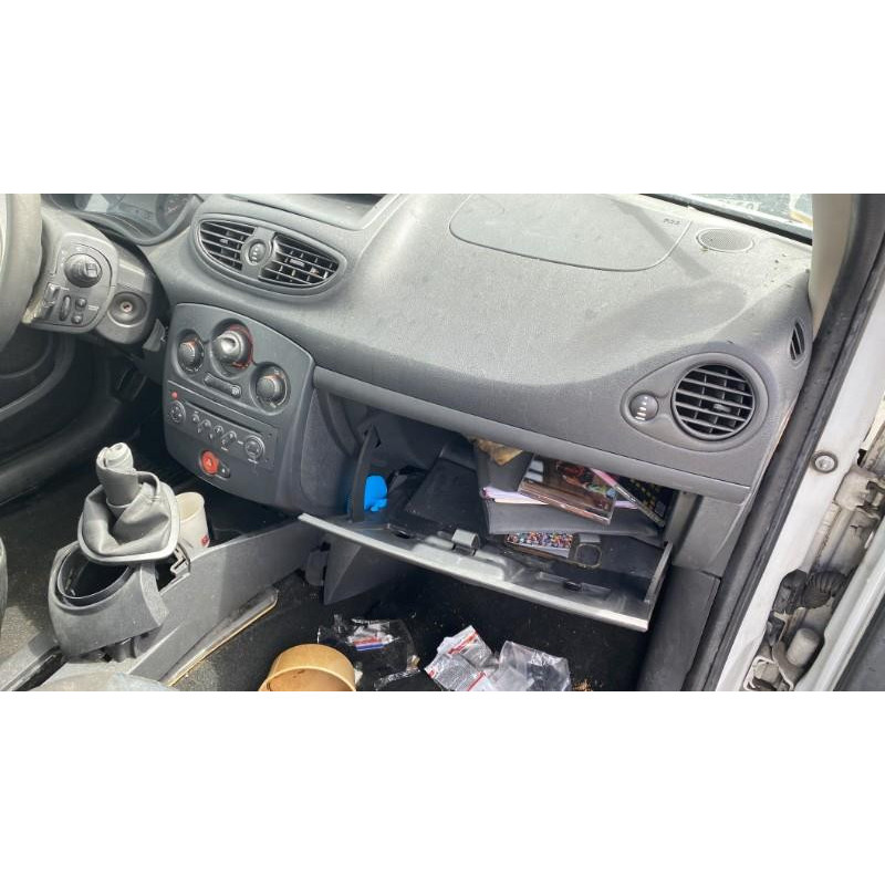 Boitier UCH RENAULT CLIO 3 Photo n°7