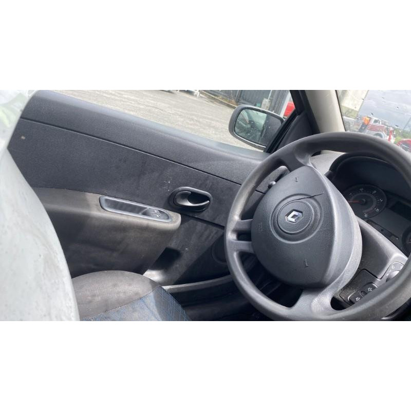 Boitier UCH RENAULT CLIO 3 Photo n°11