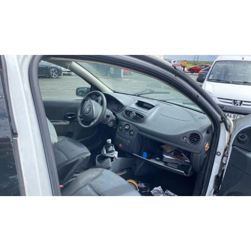 Boitier UCH RENAULT CLIO 3 Photo n°12