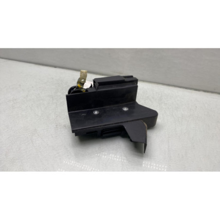 Serrure avant droit DACIA SANDERO 2