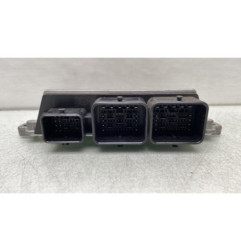 Calculateur moteur PEUGEOT 208 1