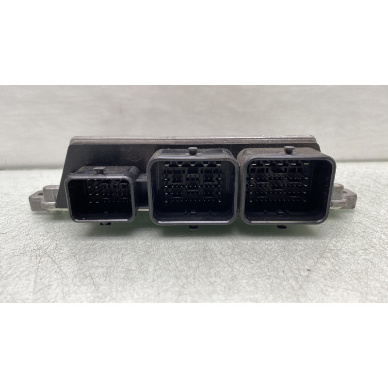 Calculateur moteur PEUGEOT 208 1 Photo n°3