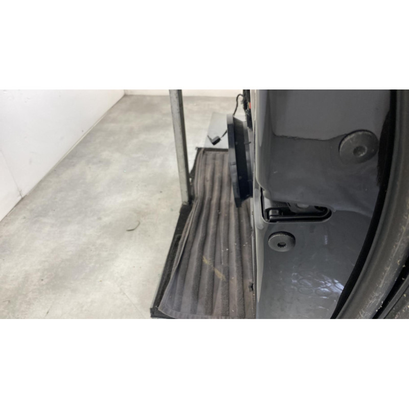 Porte avant droit VOLKSWAGEN GOLF 5 Photo n°6