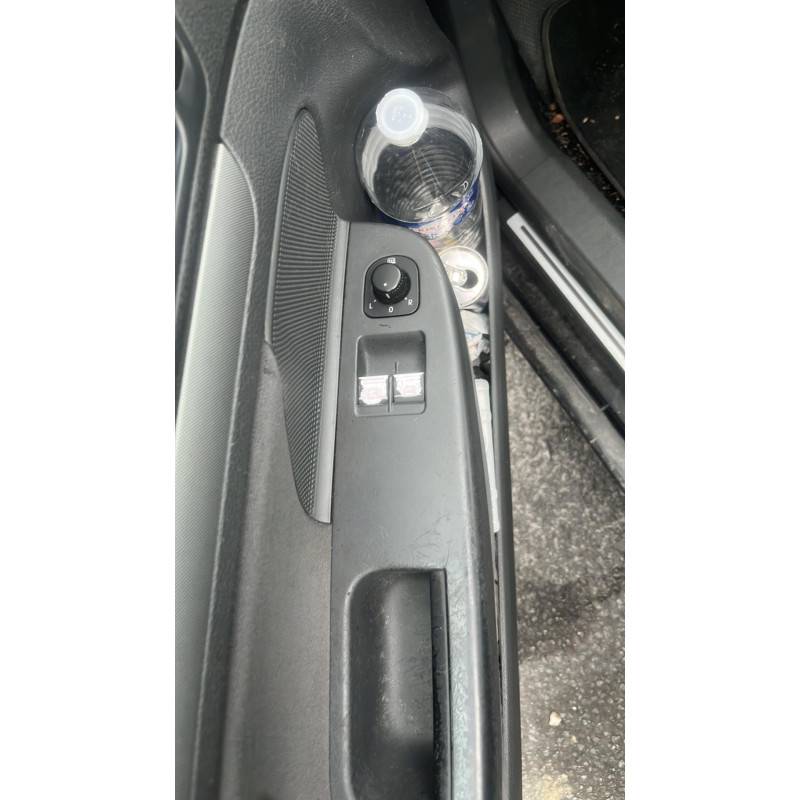 Porte avant droit VOLKSWAGEN GOLF 5 Photo n°11