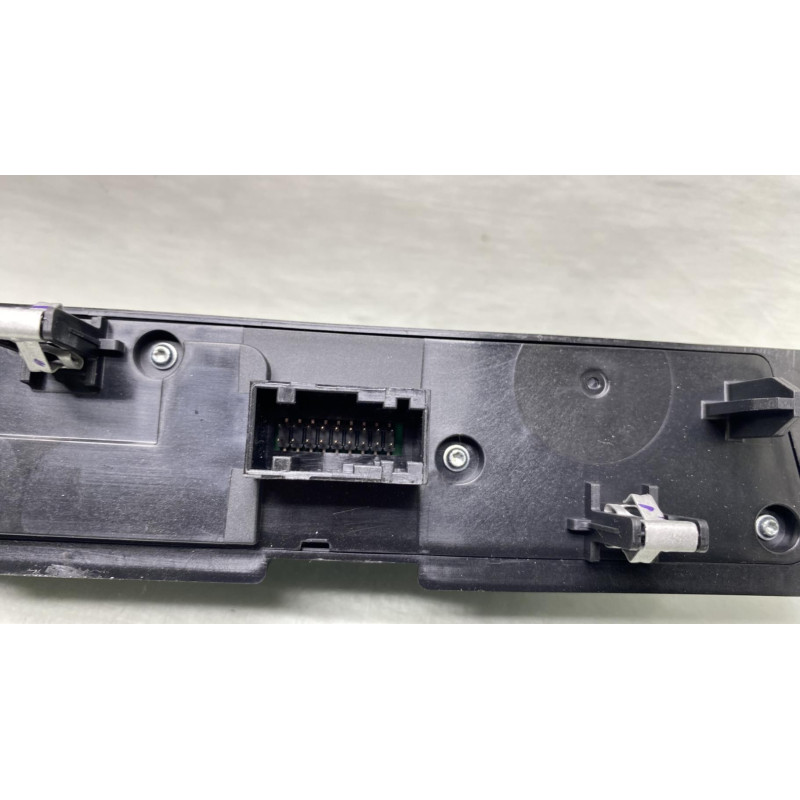 Bouton de warning CITROEN C5 AIRCROSS Photo n°6