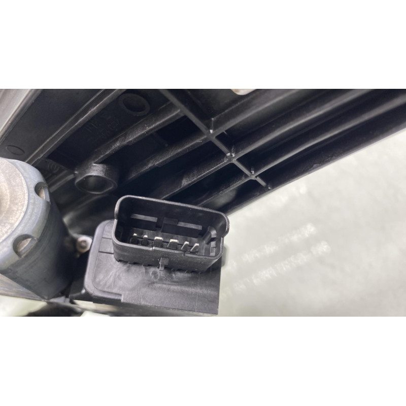 Leve vitre electrique arriere droit CITROEN C5 AIRCROSS Photo n°4