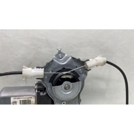 Leve vitre electrique arriere gauche NISSAN QASHQAI 1