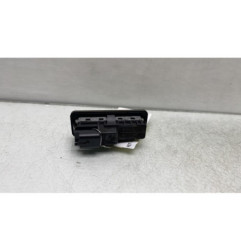 Bouton de coffre PEUGEOT 3008 2