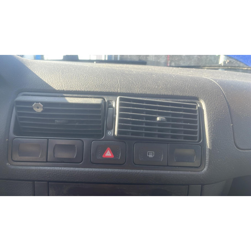 Glace retroviseur droit VOLKSWAGEN GOLF 4 Photo n°9