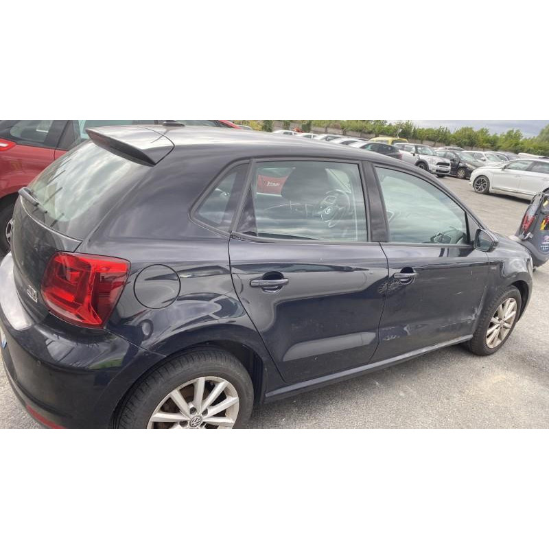 Poignee porte avant gauche VOLKSWAGEN POLO 5 Photo n°4