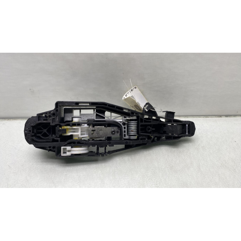 Poignee porte arriere droit PEUGEOT 508 1 Photo n°3
