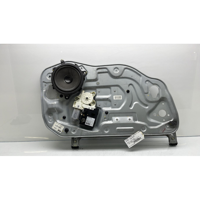 Leve vitre electrique avant gauche VOLVO V 50 Photo n°4