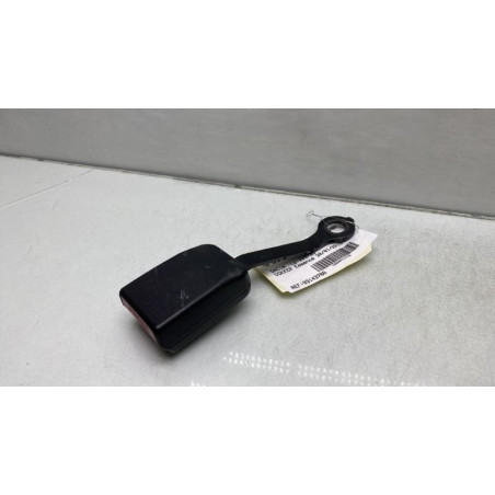 Attache ceinture avant droit DACIA DOKKER
