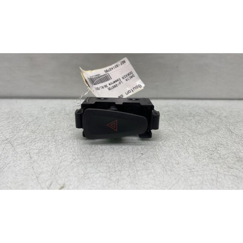 Bouton de warning DACIA DOKKER Photo n°3
