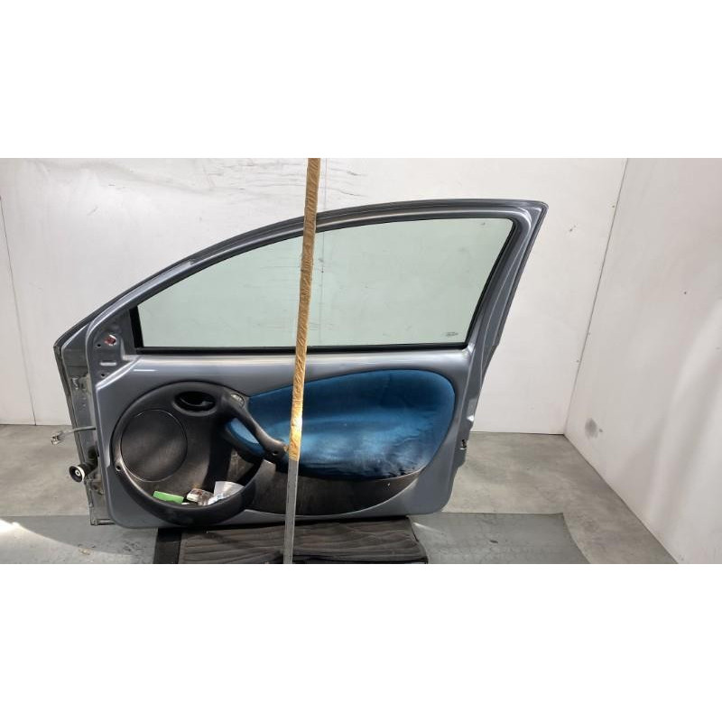 Porte avant droit FORD KA 1 Photo n°6
