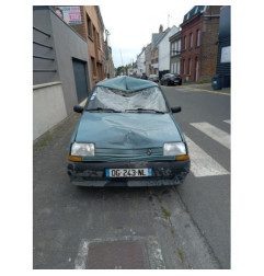 Attache ceinture arriere gauche RENAULT SUPER 5