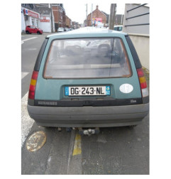 Attache ceinture arriere gauche RENAULT SUPER 5