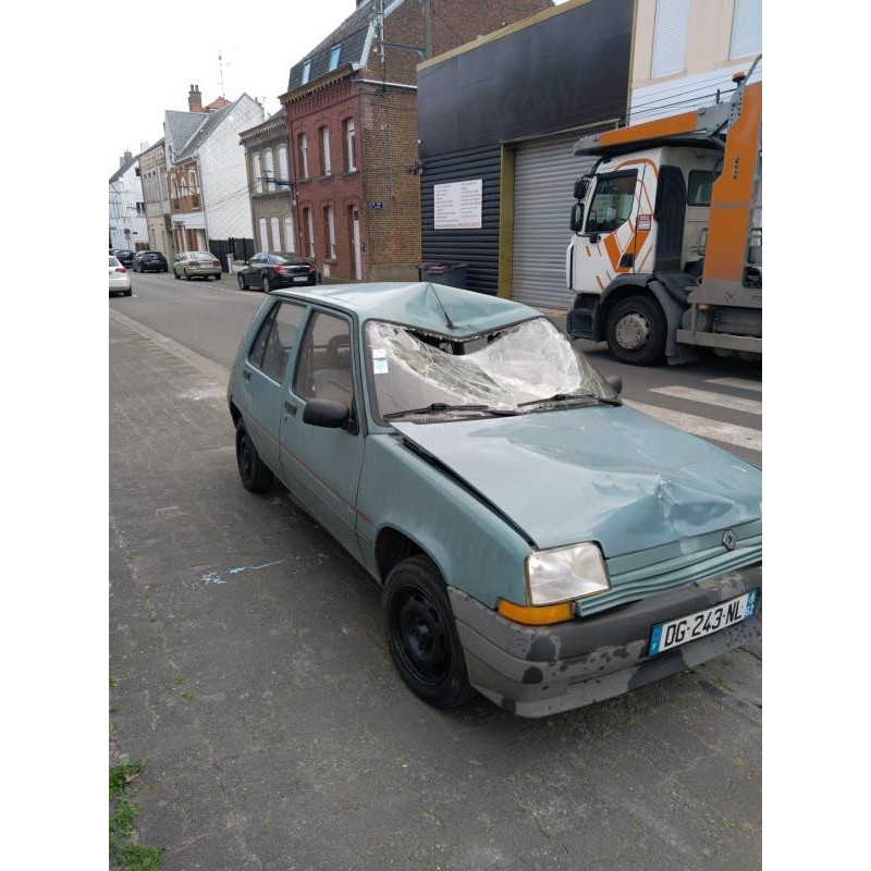 Attache ceinture arriere gauche RENAULT SUPER 5 Photo n°11