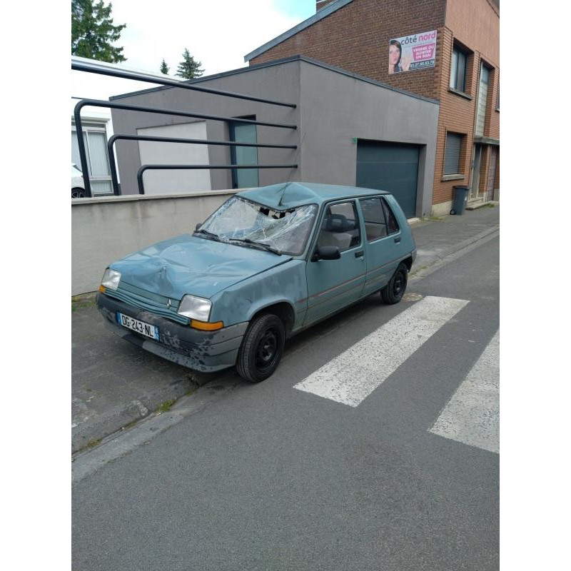 Attache ceinture arriere gauche RENAULT SUPER 5 Photo n°12