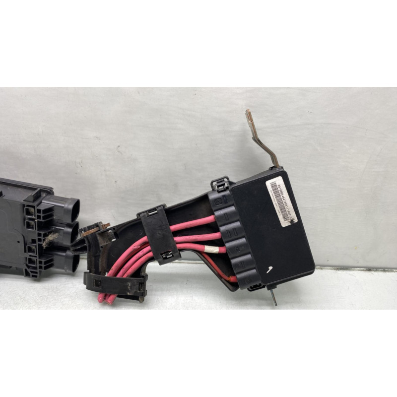 Porte fusible RENAULT MEGANE 3 Photo n°2