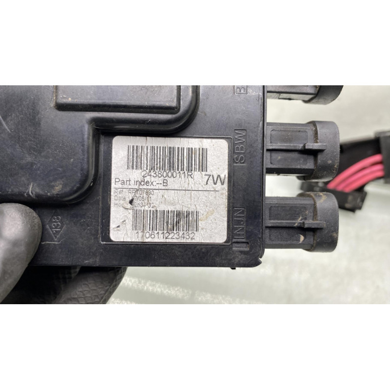 Porte fusible RENAULT MEGANE 3 Photo n°3