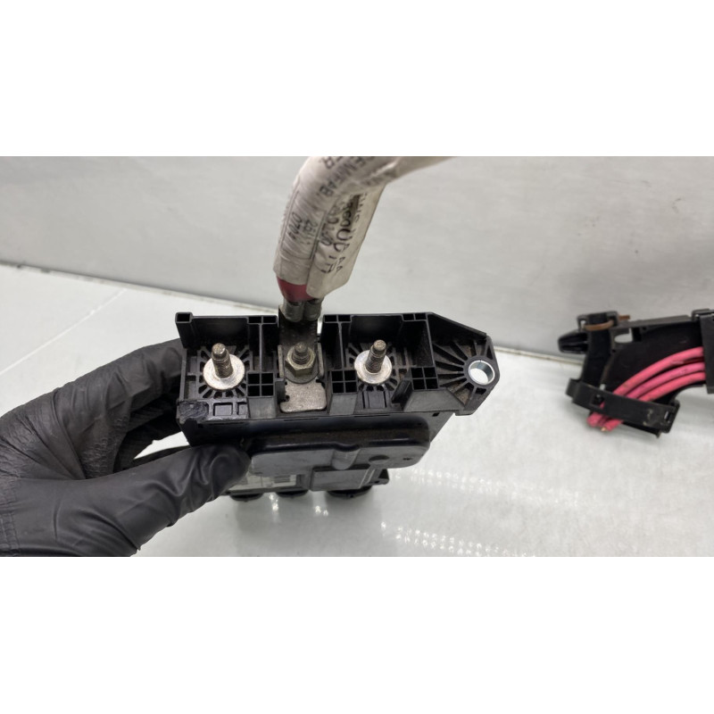 Porte fusible RENAULT MEGANE 3 Photo n°4