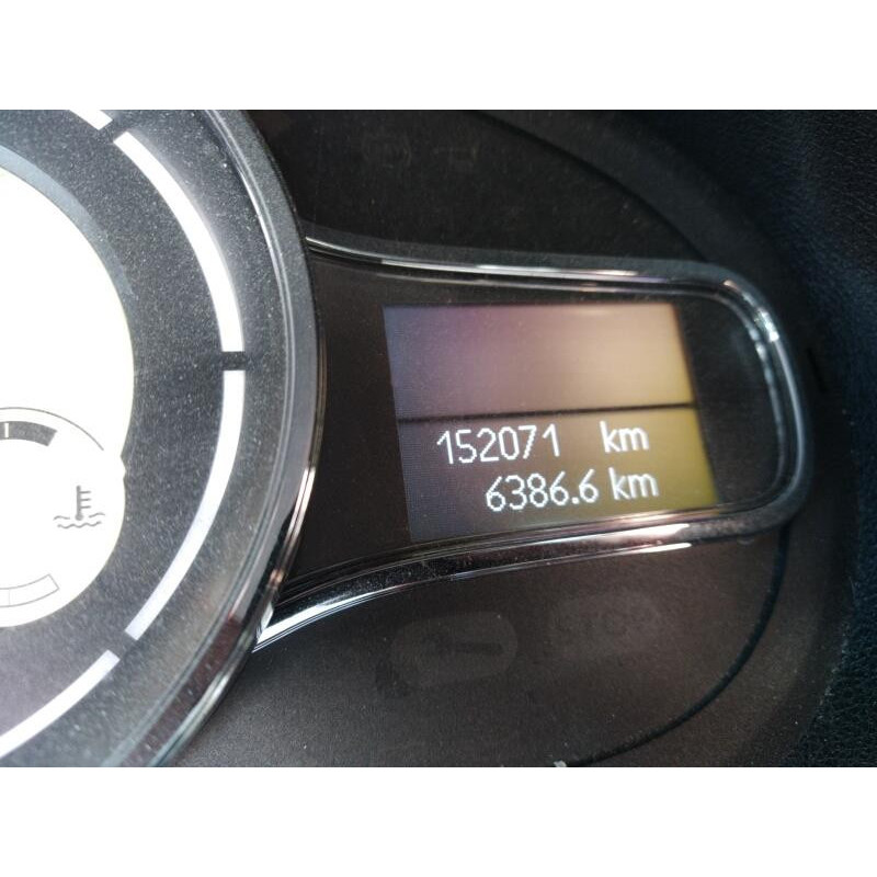 Porte fusible RENAULT MEGANE 3 Photo n°7