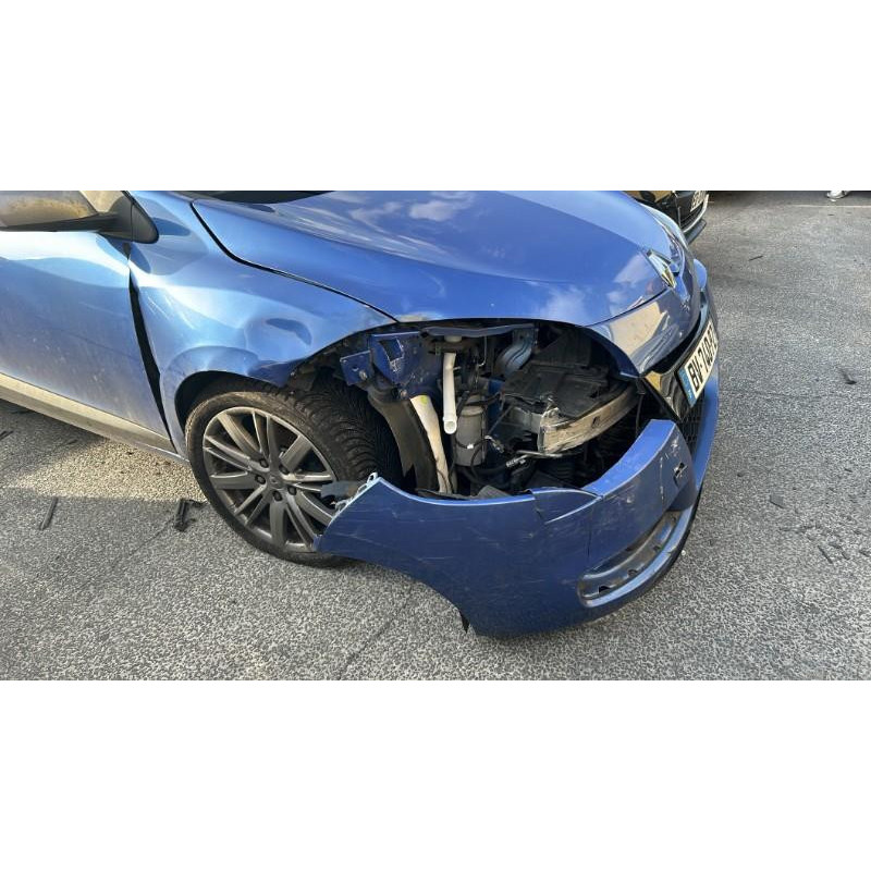 Porte fusible RENAULT MEGANE 3 Photo n°8