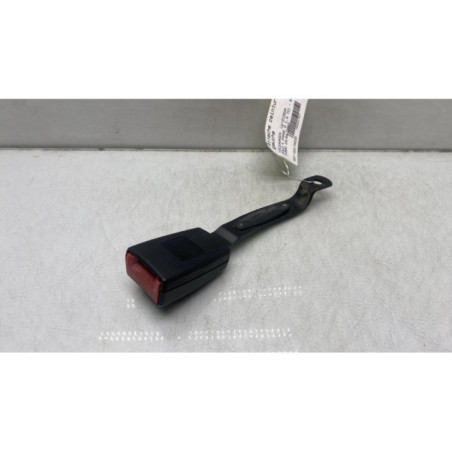 Attache ceinture avant gauche VOLKSWAGEN POLO 4 Photo n°1