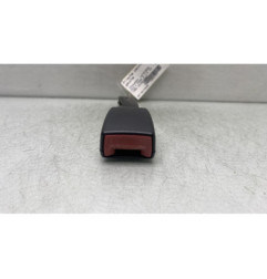 Attache ceinture avant gauche VOLKSWAGEN POLO 4