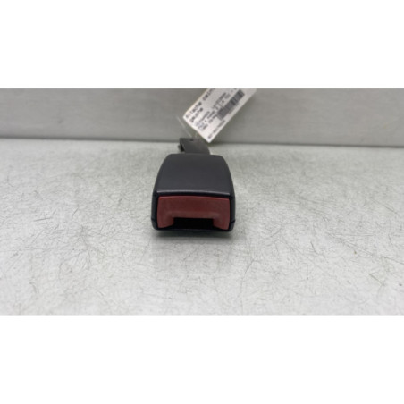 Attache ceinture avant gauche VOLKSWAGEN POLO 4