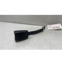 Attache ceinture avant gauche VOLKSWAGEN POLO 4