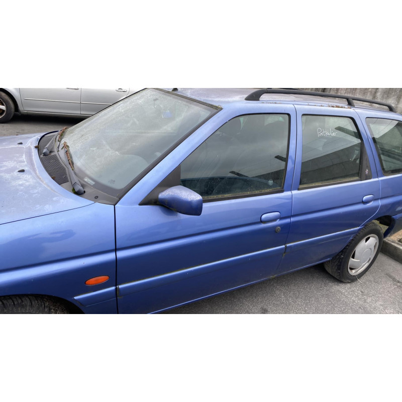 Feu arriere principal gauche (feux) FORD ESCORT 6 Photo n°5