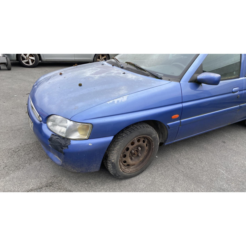 Feu arriere principal gauche (feux) FORD ESCORT 6 Photo n°20