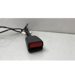Attache ceinture avant droit NISSAN JUKE 1