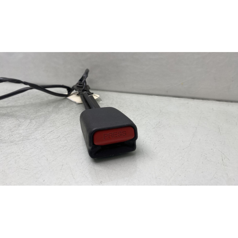 Attache ceinture avant droit NISSAN JUKE 1 Photo n°3