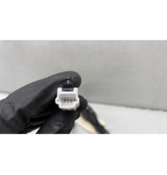 Attache ceinture avant droit NISSAN JUKE 1