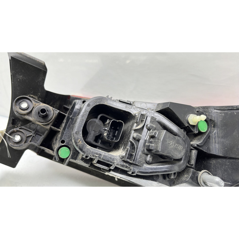 Feu arriere principal gauche (feux) RENAULT CLIO 4 Photo n°4