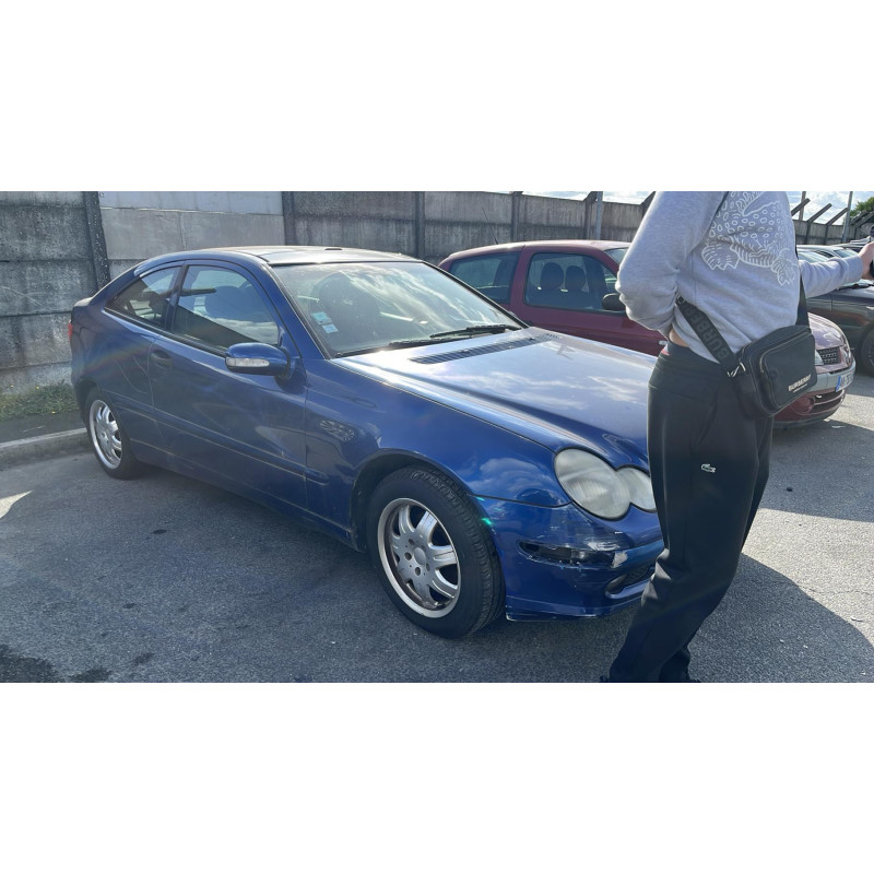 Feu arriere principal droit (feux) MERCEDES CLASSE C 203 COUPE SPORT Photo n°5