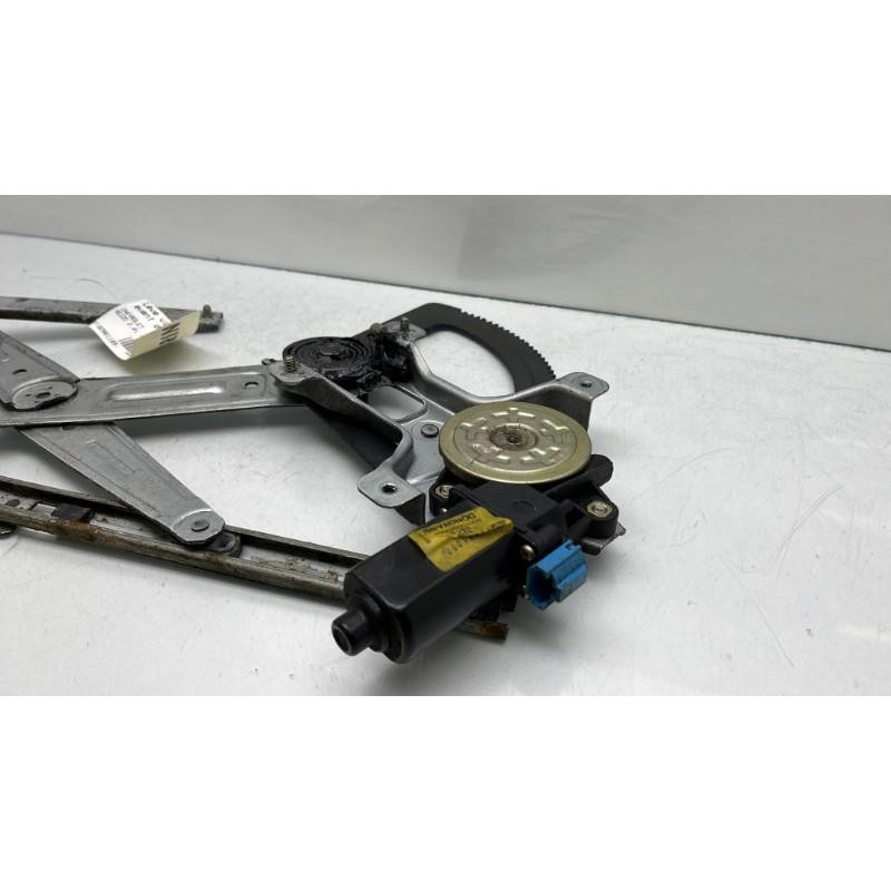 Leve vitre electrique avant droit CHEVROLET REZZO Photo n°6